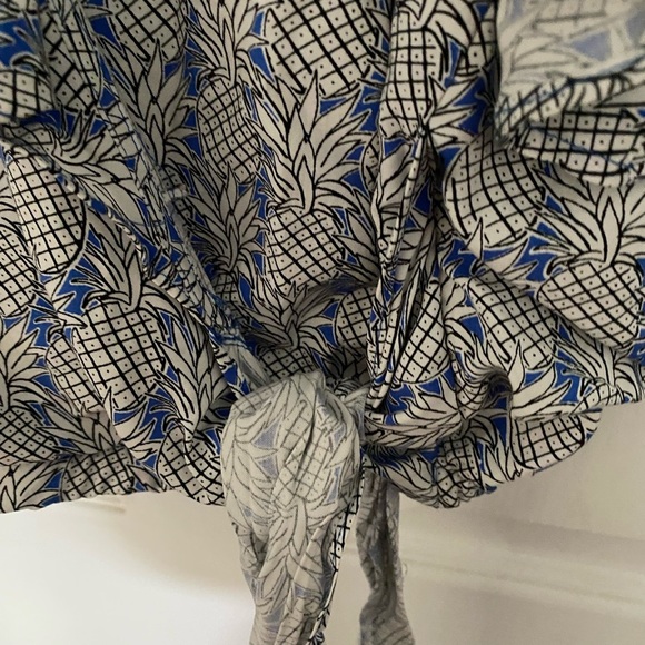 Maeve Anthropology Blue Pineapple Ruffled Flutter Sleeve Blouse - Picture 7 of 8